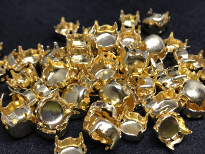 Оправы для шатонов ss39/ss40 Золото /Sew-on 4 holes. Чехия
