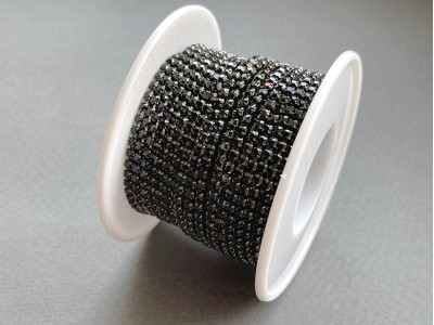 Стразовая цепочка Black/ оправа gunmetal, ss6 (2 мм)