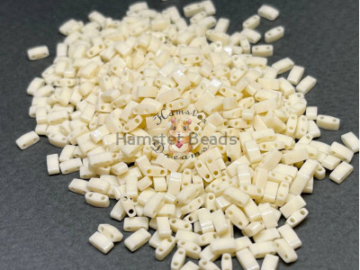 Бисер Miyuki Half Tila #HTL0491 - Opaque Ivory / 5 г
