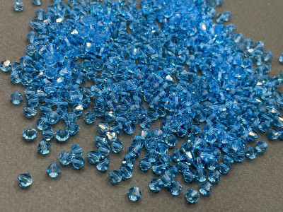 Биконусы Preciosa Aquamarine 5 мм (12 шт)