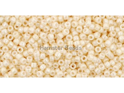 Бисер TOHO Round 15/0 TR-15-123 - Opaque-Lustered Lt Beige