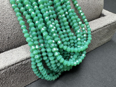 Биконусы стеклянные Turquoise Green Opal #57 3 мм/ 1 нить