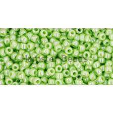 Бисер TOHO Round 11/0 TR-11-131 - Opaque Lustered Sour Apple