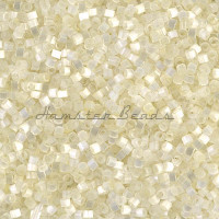 Бисер MIYUKI Delica 11/0 #DB0672 - Ivory Silk Satin