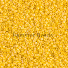 Бисер MIYUKI Delica 11/0 #DB1592 - Matted Opaque Canary AB