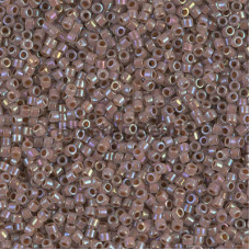 Бисер MIYUKI Delica 11/0 #DB1749 - Cocoa Lined Opal AB