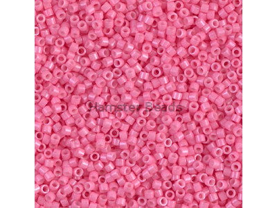 Бисер MIYUKI Delica 11/0 #DB1371 - Opaque Rose Dyed