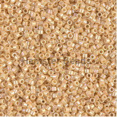 Бисер MIYUKI Delica 11/0 #DB1571 - Opaque Pear AB