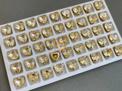Стразы Сердце Crystal Golden Shadow в оправе 10×10мм/ оправа золото