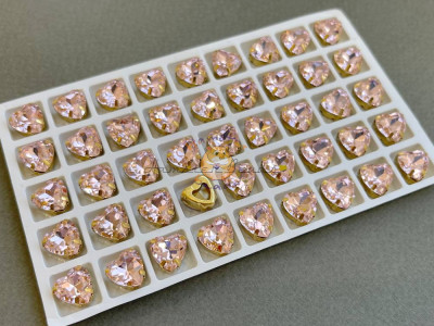 Стразы Сердце Light Rose в оправе 10×10мм/ оправа золото
