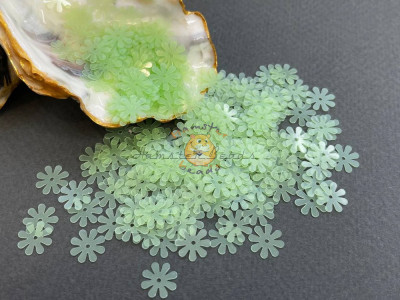 Пайетки Цветы Хризантемы Light Green Milky 10 мм (3 г) Китай