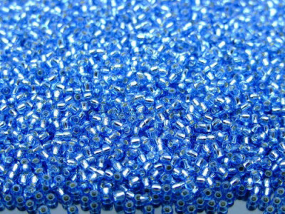 Бисер TOHO Round 15/0 TR-15-33 - Silver-Lined Lt Sapphire