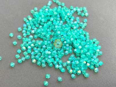 Биконусы Preciosa Caribbean Sea AB Matt 4 mm