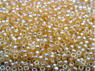 Бисер TOHO Round 11/0 TR-11-103 - Transparent-Lustered Lt Topaz