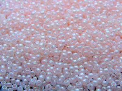 Бисер TOHO Round 11/0 TR-11-145L - Ceylon Soft Pink Бисер TOHO Round 11/0 TR-11-145L - Ceylon Soft Pink