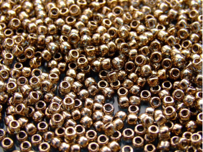 Бисер TOHO Round 11/0 TR-11-204 - Gold-Lustered Montana Blue