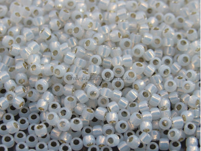 Бисер TOHO Round 11/0 TR-11-2100 - Silver-Lined Milky White