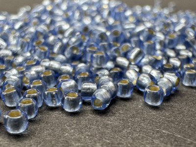 Бисер TOHO Round 11/0 TR-11-33F - Silver-Lined Frosted Lt. Sapphire