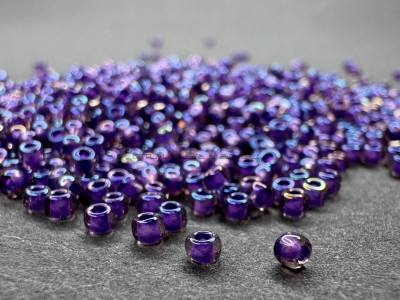 Бисер TOHO Round 11/0 TR-11-928 - Inside Color Rainbow Rosaline/Opaque Purple Lined