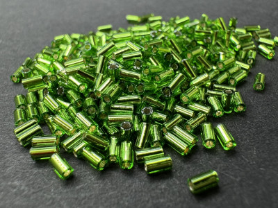 Стеклярус TOHO Bugles TB-01-27 - Silver-Lined Peridot 3x1,6 mm / 5 г