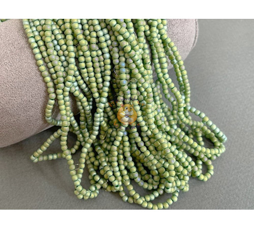 Бусины стеклянные Light Green Raibow Matt 2 мм / 1 нить