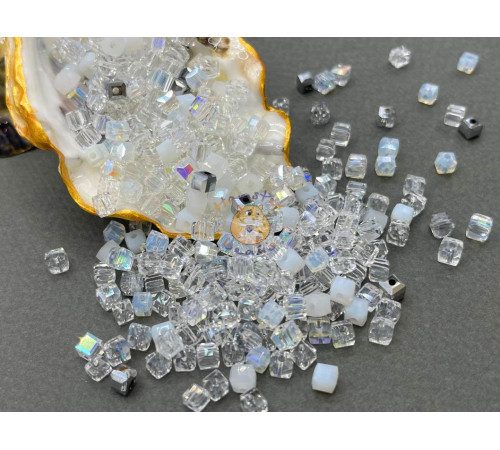 Микс бусин кубиков Crystal - White Opal 4 мм/ 10 грамм