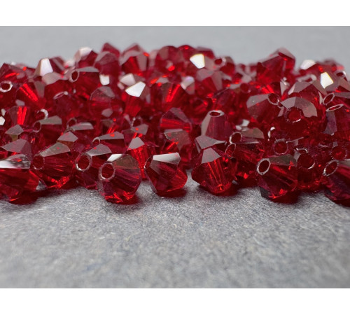 Биконусы Preciosa Siam 4 mm