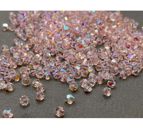 Биконусы Preciosa Light  Rose AB 4 mm