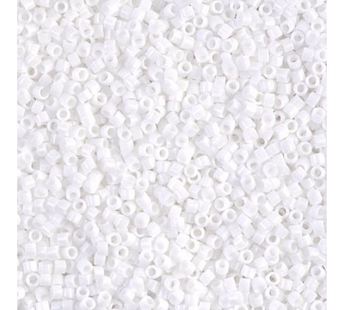 Бисер MIYUKI Delica 11/0 #DB0200 - Opaque Chalk White