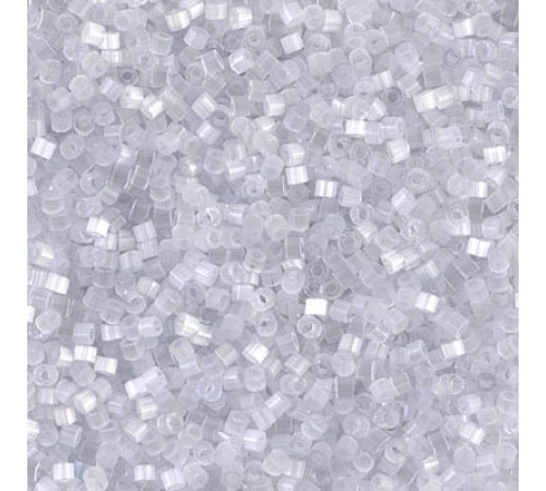 Бисер MIYUKI Delica 11/0 #DB0676 - Pale Grey Silk Satin