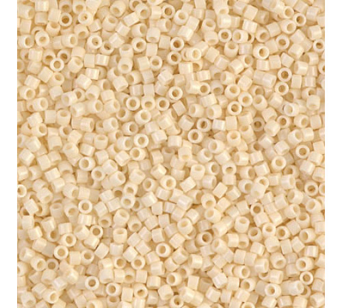 Бисер MIYUKI Delica 11/0 #DB0732 - Opaque Cream