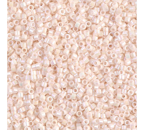 Бисер MIYUKI Delica 11/0 #DB1500 - Opaque Bisque White AB