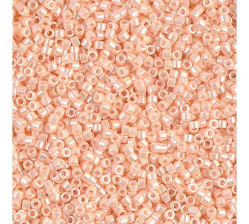 Бисер MIYUKI Delica 11/0 #DB1532 - Opaque Lt.Peach Ceylon