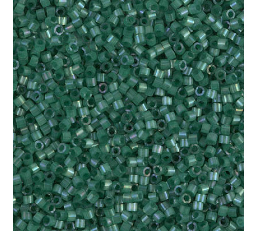 Бисер MIYUKI Delica 11/0 #DB1814 - Dyed Emerald Silk Satin