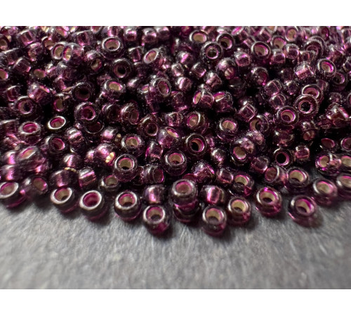 Бисер MIYUKI круглый 15/0 #1428 - Dyed Silver Lined Wine 