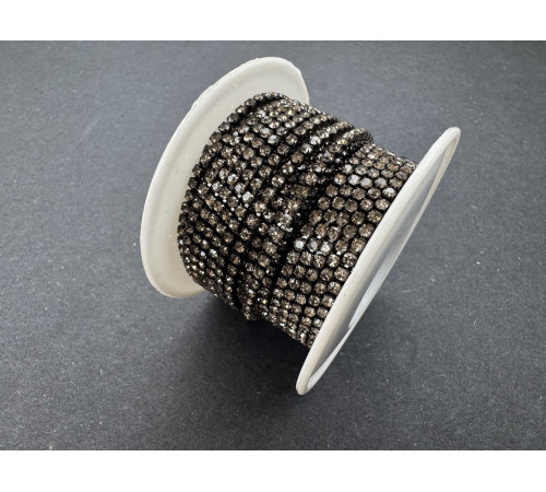 Стразовая цепочка Black Diamond/ оправа gunmetal, ss6 (2 мм)
