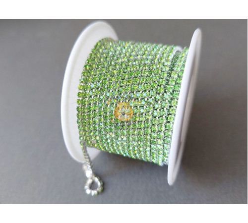 Стразовая цепочка Peridot/ оправа серебро, ss6 (2 мм)