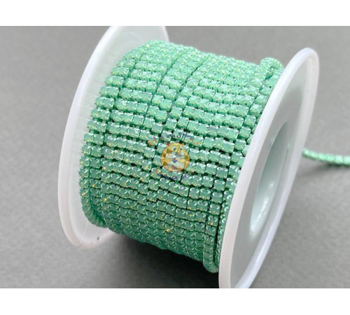 Стразовая цепочка Mint Opal/ оправа в тон кристалла, ss6 (2 мм)