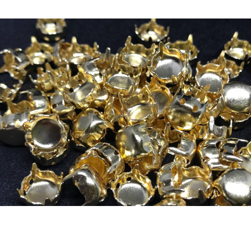 Оправы для шатонов ss39/ss40 Золото /Sew-on 4 holes. Чехия