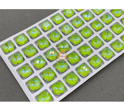 Стразы Кушон Peridot NEO пришивные в оправе 10×10 мм/ оправа никель