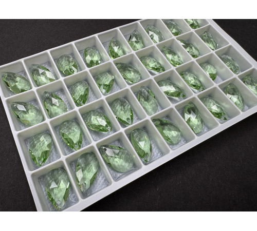 Подвеска Капля Peridot 16x9,5 мм