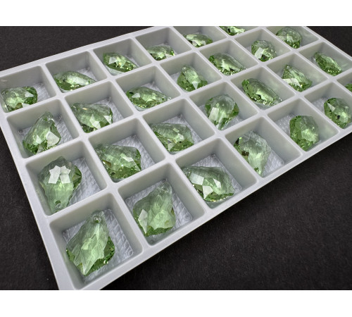 Подвеска Капля Барокко Peridot 16x11,5 мм/ 1 шт