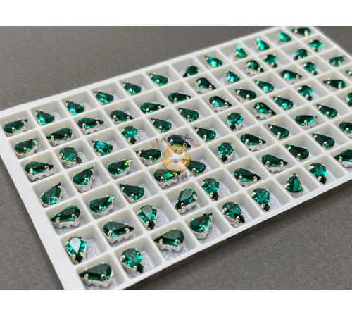 Стразы Капли Emerald пришивные в оправе 8×5 мм/ оправа серебро