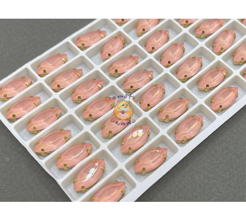 Стразы Наветт Light Peach Opal AURORA 15×7 мм/ оправа золото
