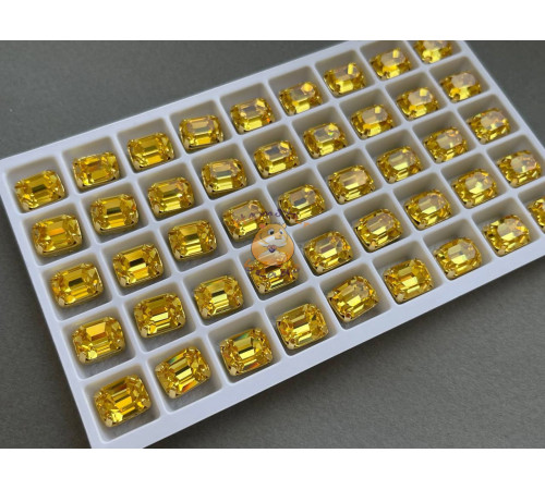 Стразы Прямоугольник Light Topaz пришивные в оправе 8×10 мм/ оправа золото