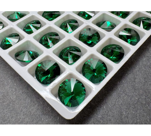 Риволи Emerald 8 мм/ 1 шт (без оправы) 