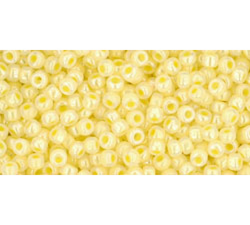 Бисер TOHO Round 11/0 TR-11-902 - Ceylon Lemon Chiffon