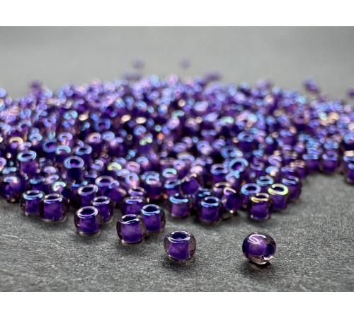 Бисер TOHO Round 11/0 TR-11-928 - Inside Color Rainbow Rosaline/Opaque Purple Lined