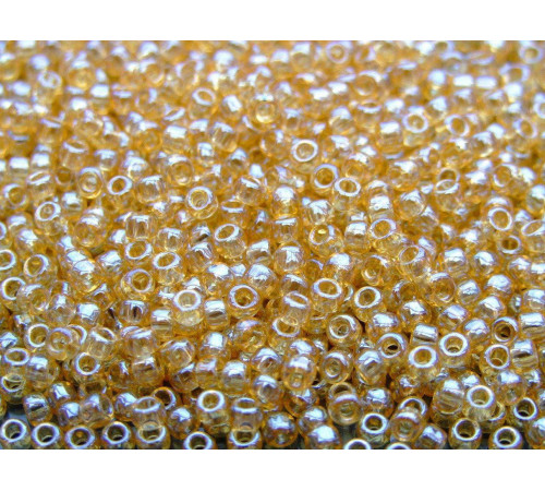 Бисер TOHO Round 11/0 TR-11-103 - Transparent-Lustered Lt Topaz