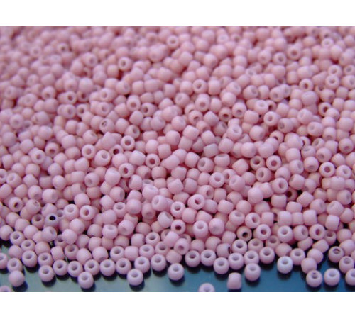 Бисер TOHO Round 15/0 TR-15-765 - Opaque-Pastel-Frosted Plumeria